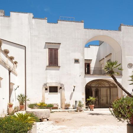Palazzo Francesco Grassi Bed & Breakfast Aradeo Екстериор снимка