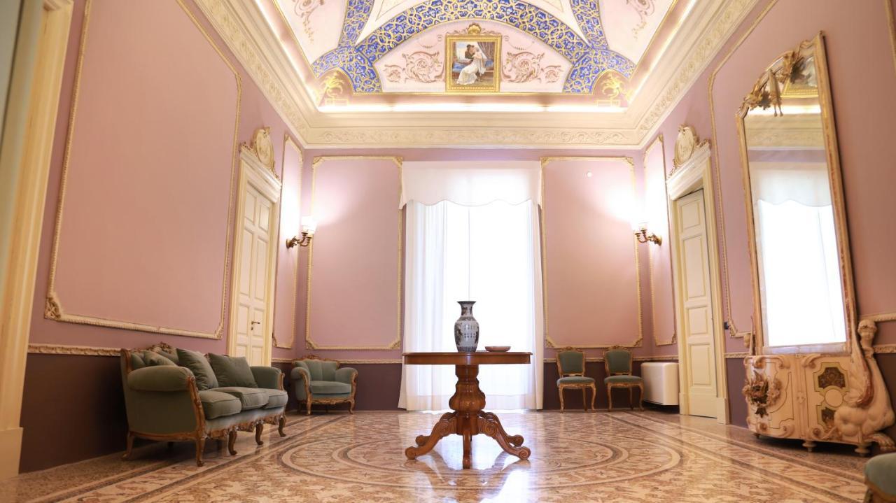 Palazzo Francesco Grassi Bed & Breakfast Aradeo Екстериор снимка