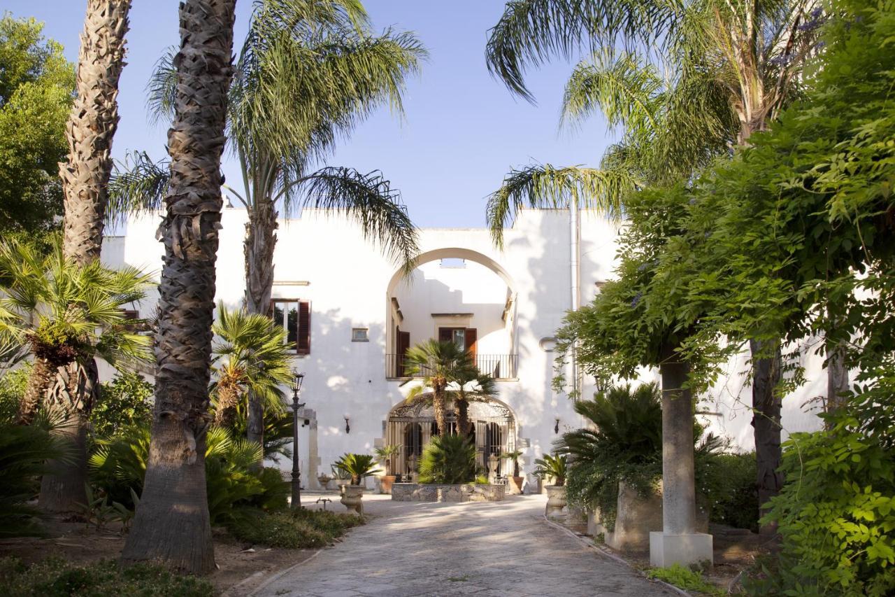 Palazzo Francesco Grassi Bed & Breakfast Aradeo Екстериор снимка