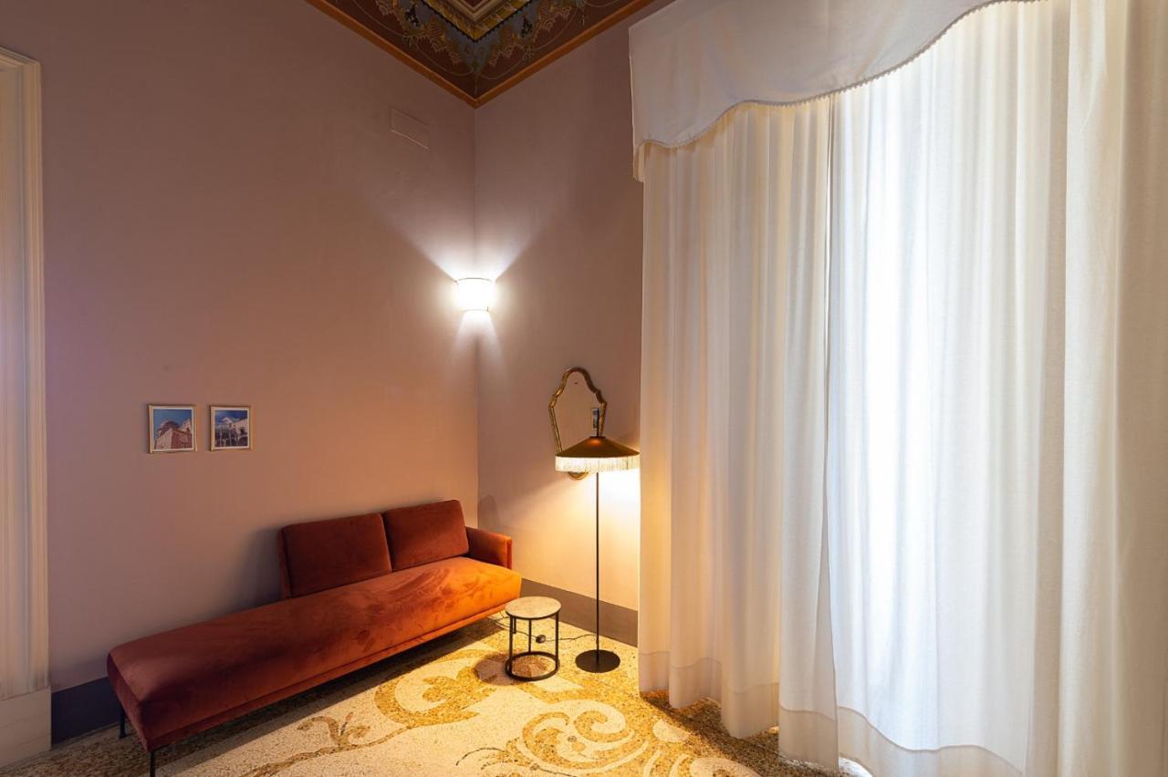 Palazzo Francesco Grassi Bed & Breakfast Aradeo Екстериор снимка