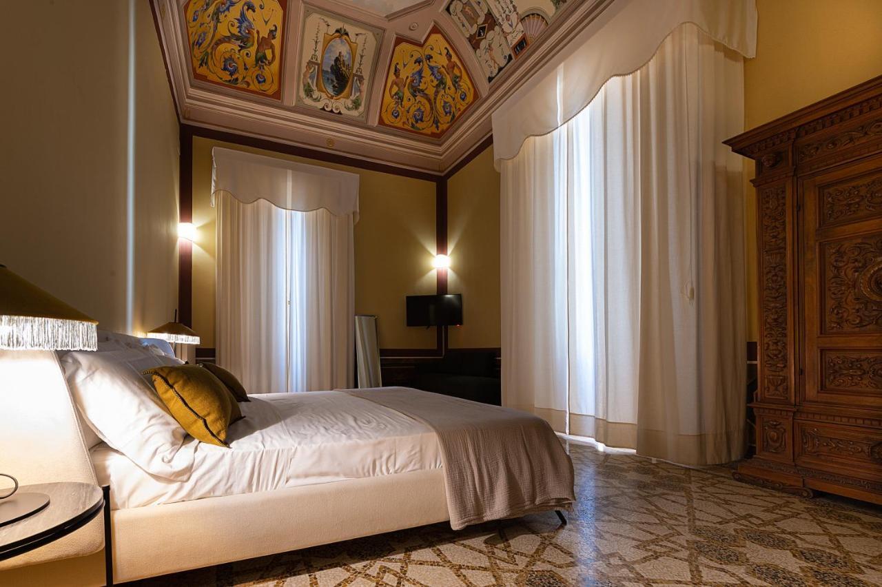 Palazzo Francesco Grassi Bed & Breakfast Aradeo Екстериор снимка