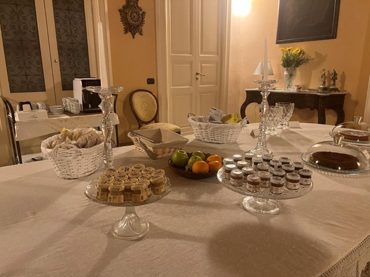 Palazzo Francesco Grassi Bed & Breakfast Aradeo Екстериор снимка